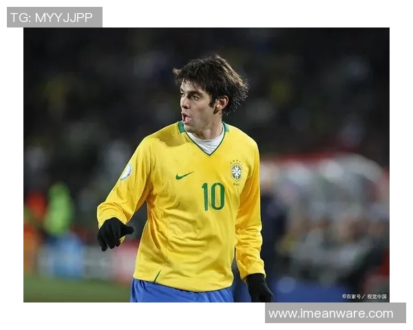 足球明星10号是如何成为绿茵场上的传奇人物的故事与成就分析